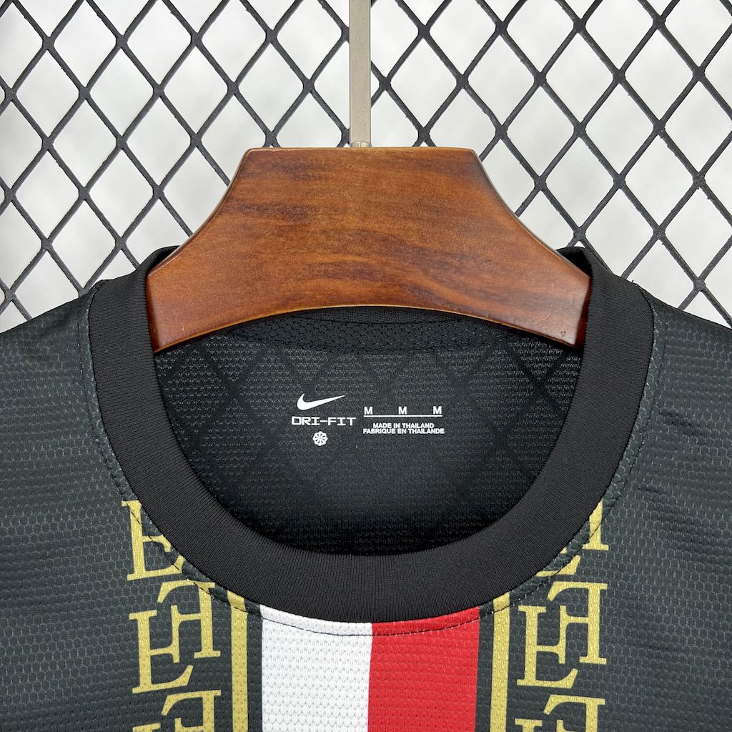 PSG 2025/26 Black and Gold Edition