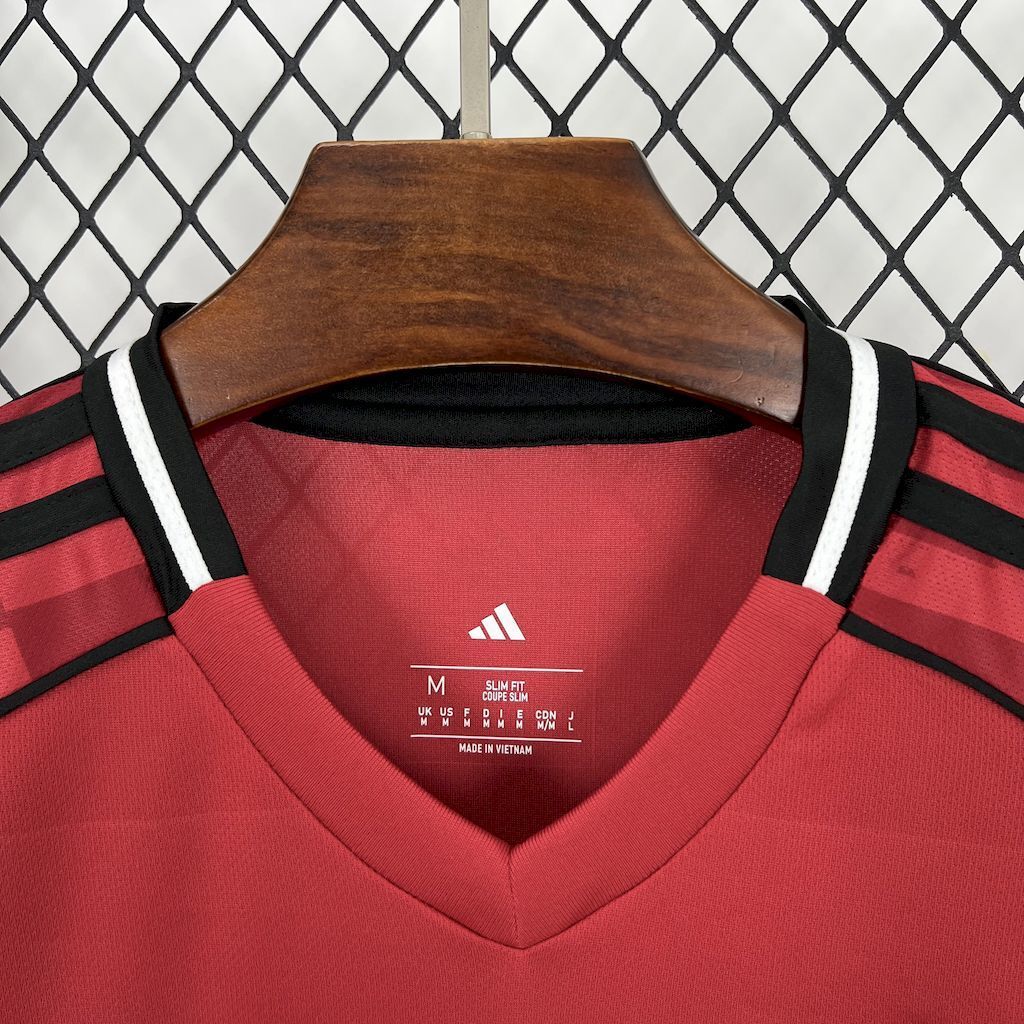 Manchester United Home 2025/26