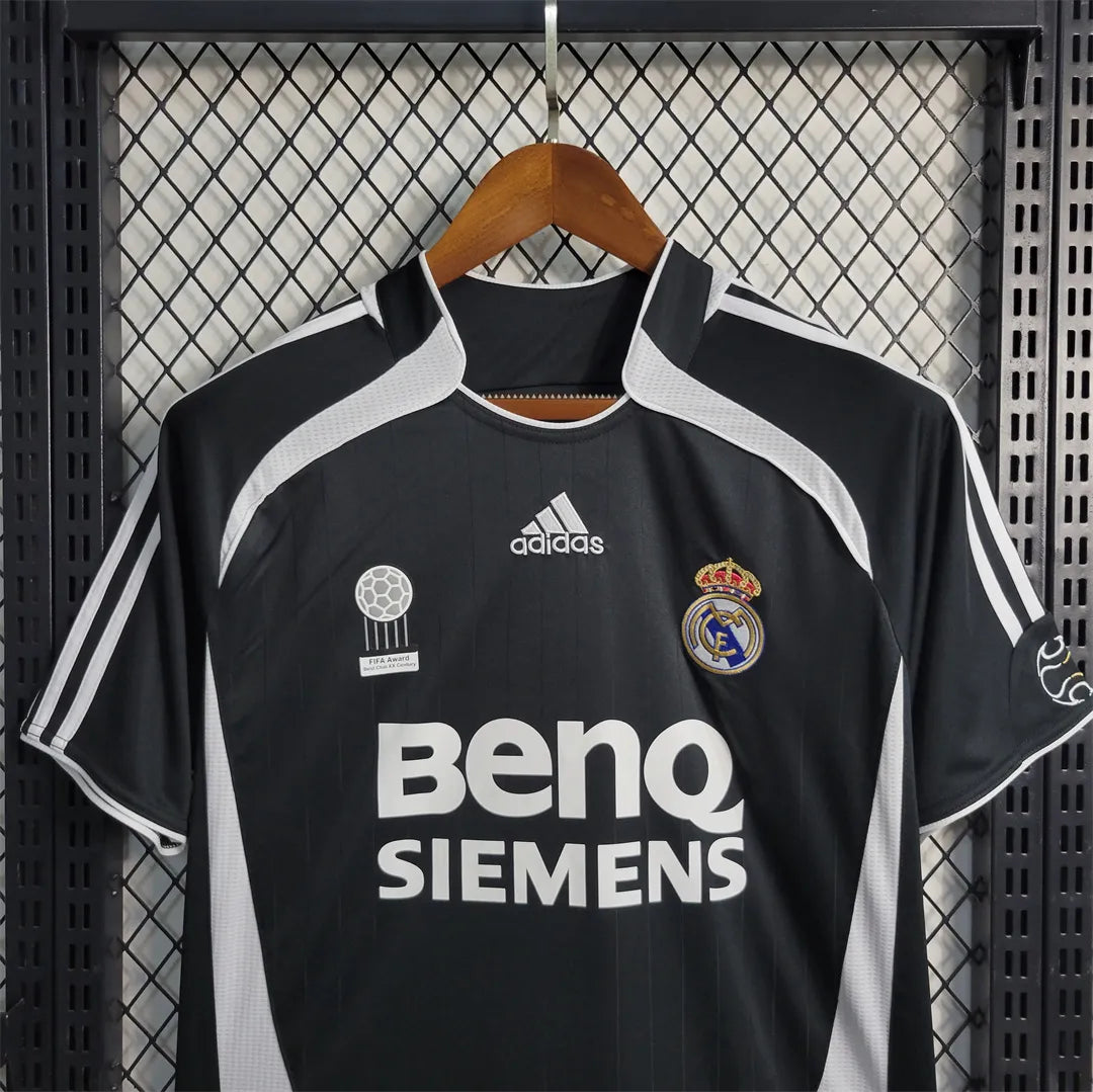 Real Madrid 06/07 Away
