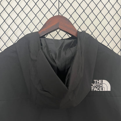 The North Face Windbreaker Black