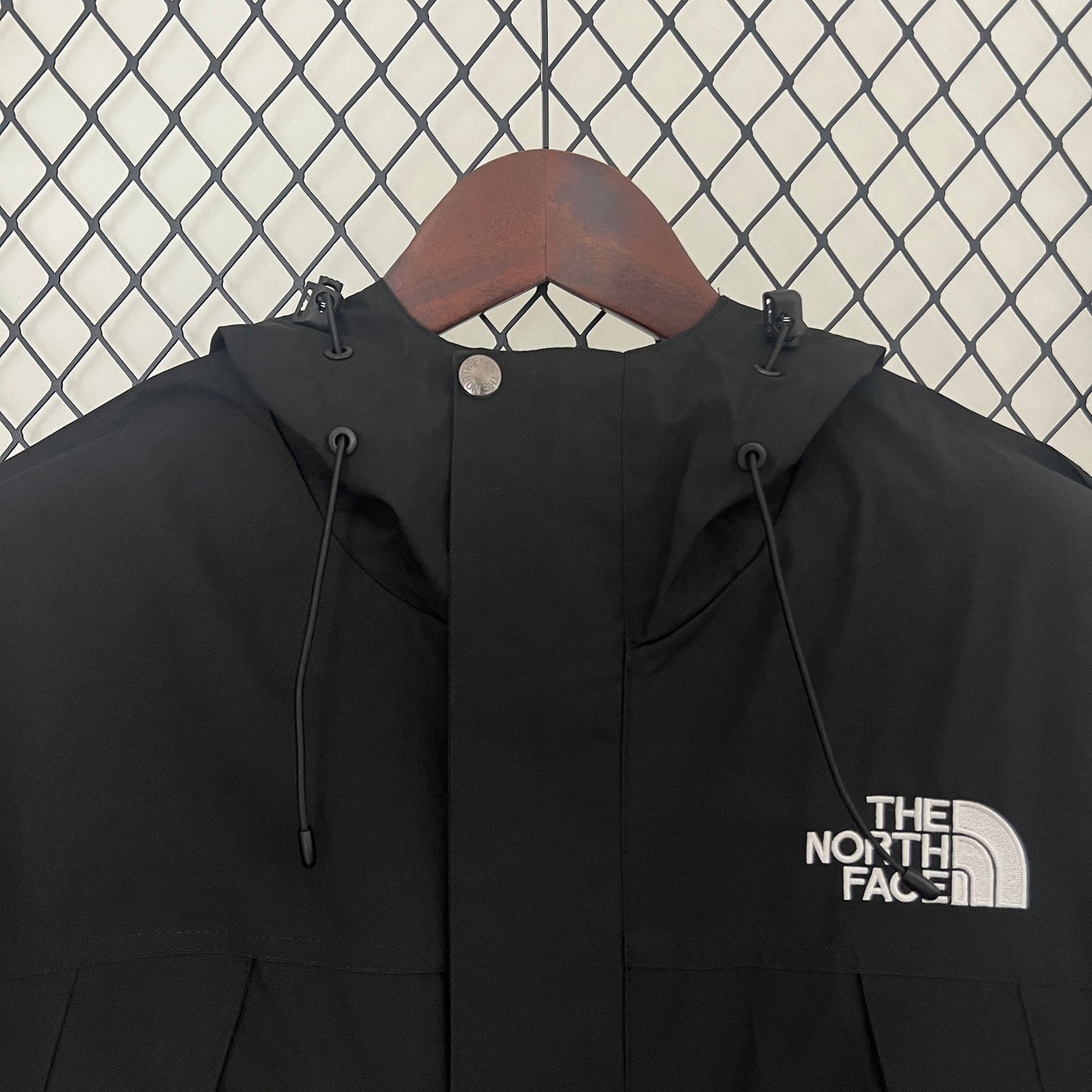 The North Face Windbreaker Black