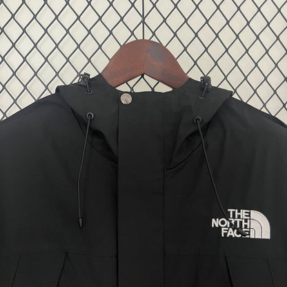 The North Face Windbreaker Black