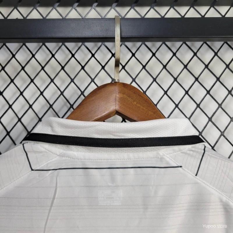 Manchester United Away 04/06