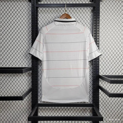 Manchester United Away 04/06